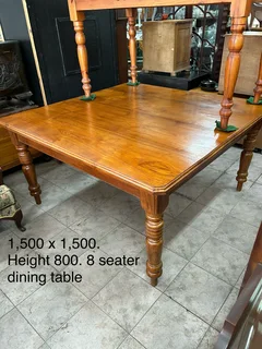 Solid oak wood 8 seater dining table