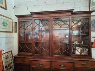 Large Georgian regency style bookcase. Length 2240. Depth 400 mm. Height 2250