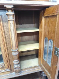 Antique oak French court/ buffet cupboard circa 19 th century