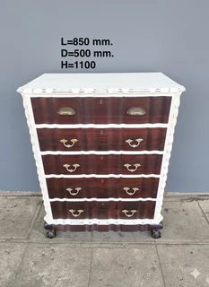 Imbuia wood chest of drawers