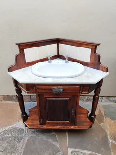 Solid saligna wood corner vanity and mirror