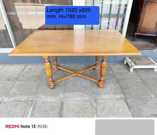 Solid oak wood dining table 6 seater