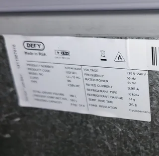 Defy combi fridge freezer. 157 Lt