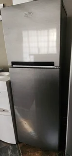 Defy combi fridge freezer. 157 Lt