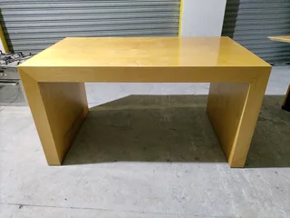 Server Table / Desk