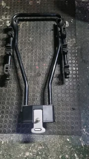 Thule 3 bike rack with key lock on towbar