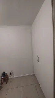 Room to Rent – Secure Complex