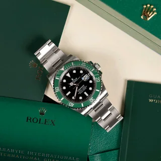 Rolex Submariner Date 126610LV (Starbucks) R319900