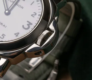 Panerai Luminor Base PAM00010 R74900