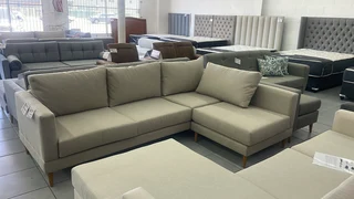 New Emma 2.5m with daybed ottoman