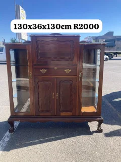 Ball&claw imbuai drinks cabinet with glass and mirror shelves