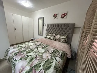 CAPE TOWN CITY CENTRE  - FULLY FURNISHED SELF CATER APARTMENT