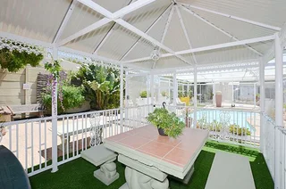 TABLE VIEW - SELF-CATER LUXURY FURNISHED ACCOMMODATION (Ts&amp;Cs)