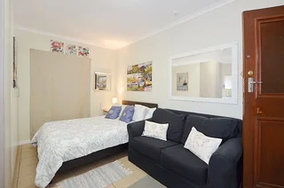 TABLE VIEW - SELF-CATER LUXURY FURNISHED ACCOMMODATION (Ts&amp;Cs)