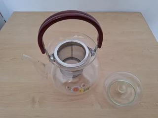 Tea pot with container