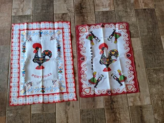 2 table cloths