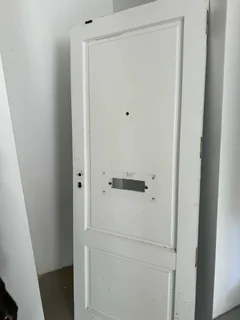 30 min fire door + solid front door and frames R1900