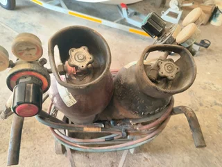 GAS BOTTLES ON TROLLEY COMPLETE