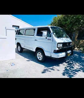 Caravelle T3 Syncro 3y 2.0 Toyota Engine