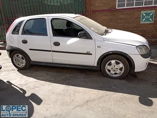 Opel Corsa Gamma Hatch 1.4 Manual 2006 Code 2 Stripping for Spares and Parts !!