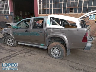 Isuzu KB250 D/Cab Manual 2012 manual 4x2 Code 4 Stripping for Spares and Parts!!