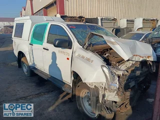 Isuzu KB250 (4JK1) manual 2019 model code 4 (Double Cab) stripping for Spares and Parts!!