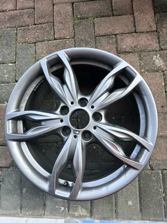 Bmw 18 inch Msport rim (One) Front rim 7.5j