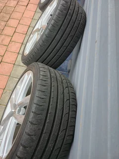 Polo 17 inch Mirabeau Oem Rims and tyres.