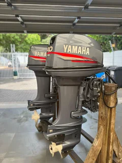 Pair of immaculate 40hp Yamaha Enduro CV Outboards.Trim & Tilt.
