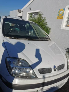 Renault Scenic (Breaking up for parts)