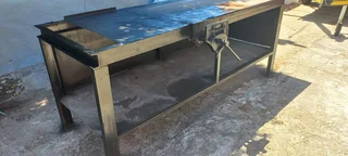Steel Workbench with Vice
