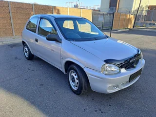 2005 opel corsa lite 1.4i 2 door non runner needs engine repairs or replacement