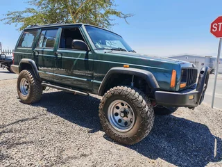 2000 jeep Xj R22 motor 4x4