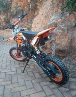 Pit/Dirt Bike Big Wheel 125cc 4 Stroke kick start Manual