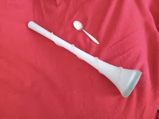 Beautiful light blue glass vase in excellent condition. Very nice decorsize on pictures