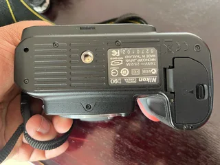 Nikon D90 body only