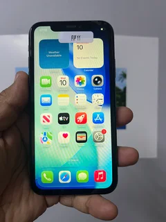 iPhone 11 black 64gb