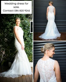 Wedding dress in satin and lace