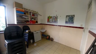 COMMERCIAL PREMISES SILVERGLEN R8000