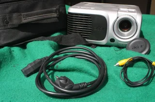 Acer PD100D Projector,