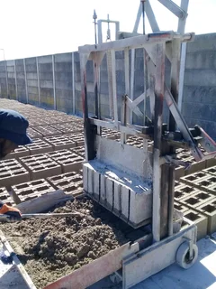 Block making machines Wilkinson and doubel and pan mixers