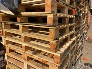 Wooden pallets / hout palette