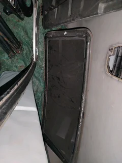 Some loose 2000 Jeep Grand Cherokee spares