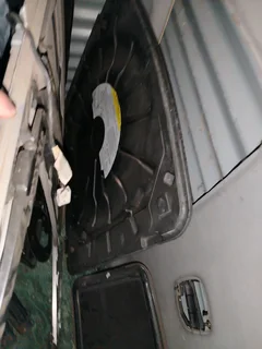 Some loose 2000 Jeep Grand Cherokee spares