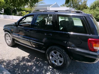 2002 Jeep Grand Cherokee 4.7 High Power Output stripping for spares - unichip