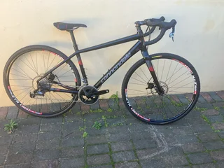 Medium Gravel Bike Cannondale