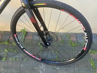 Medium Gravel Bike Cannondale