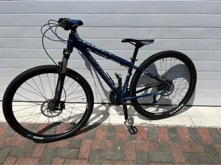 Small 29er very good running condition