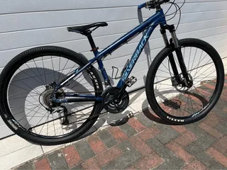 Small 29er very good running condition