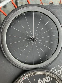 Deep Section Carbon Clinchers Corima